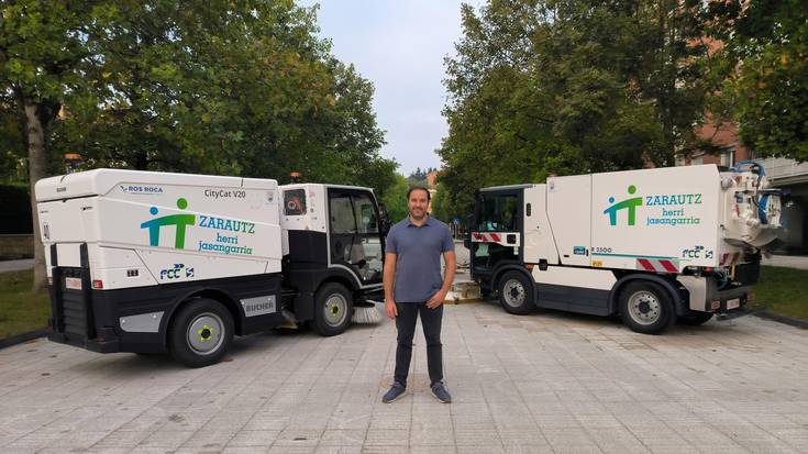 Kale garbiketa zerbitzua indartzeko bi makina erosi ditu Zarauzko Udalak
