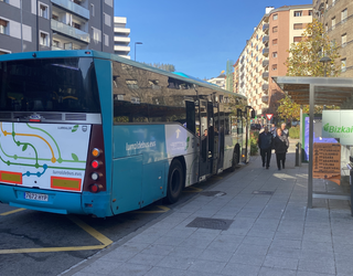 Deba eta Zumaia arteko autobus zerbitzua indartuko dute astelehenetik aurrera