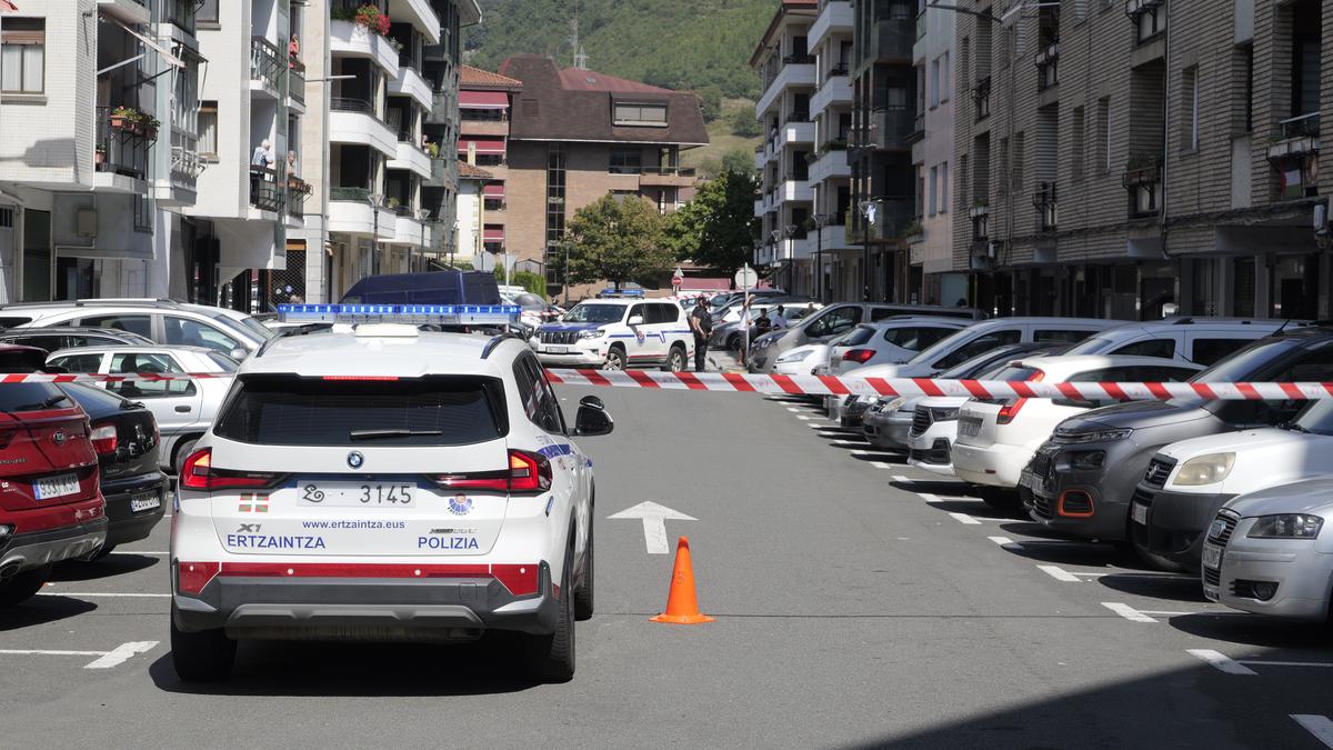 Bere burua entregatu du Azpeitiko hilketaren ustezko egileak