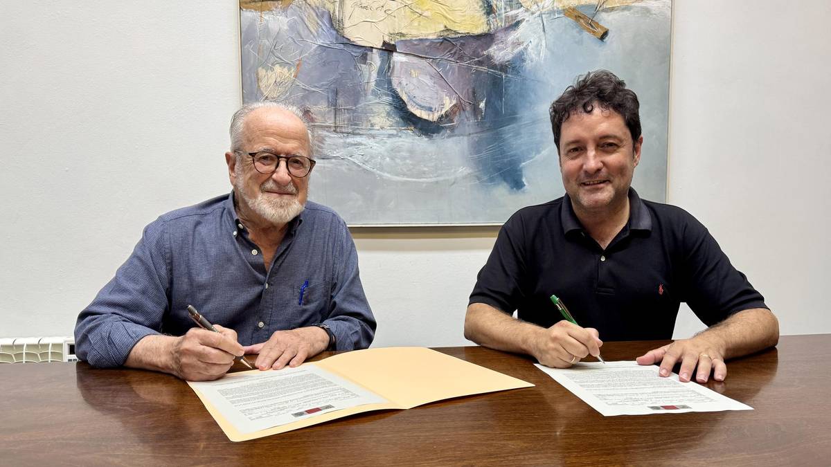 Autobus baten lagapena egin dio Zarauzko Udalak Cabo Verdeko Santa Cruz herriari