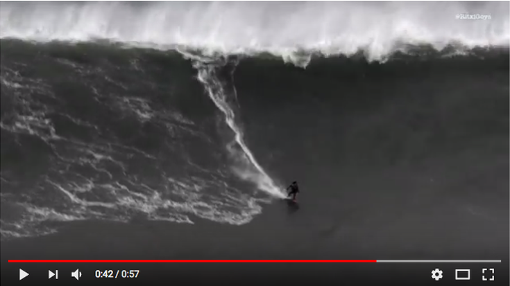 Axi Muniainek San Antongo olatua surfeatu du