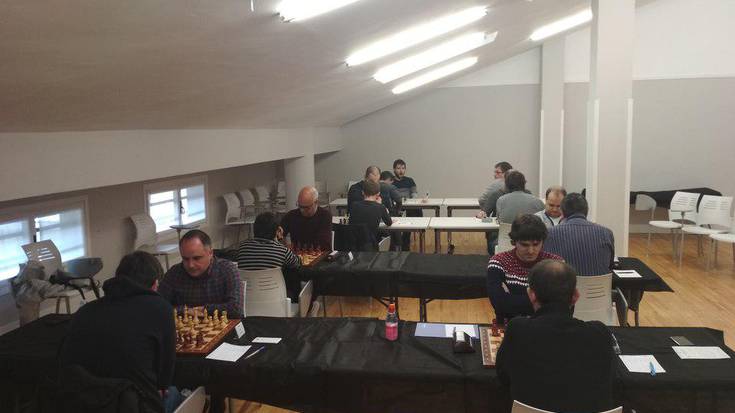 Azpeitiko xakelariek etxean jokatu dute Gipuzkoako Taldekako Ligako hirugarren jardunaldia