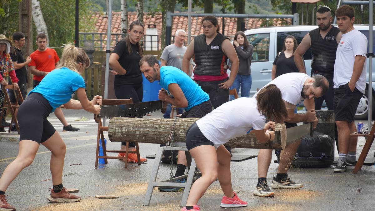 Herri kiroletan aritu dira Oikian San Agustin egunean