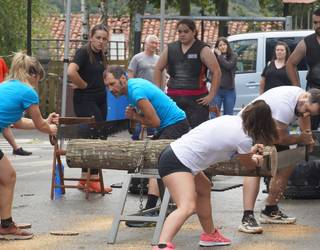Herri kiroletan aritu dira Oikian San Agustin egunean