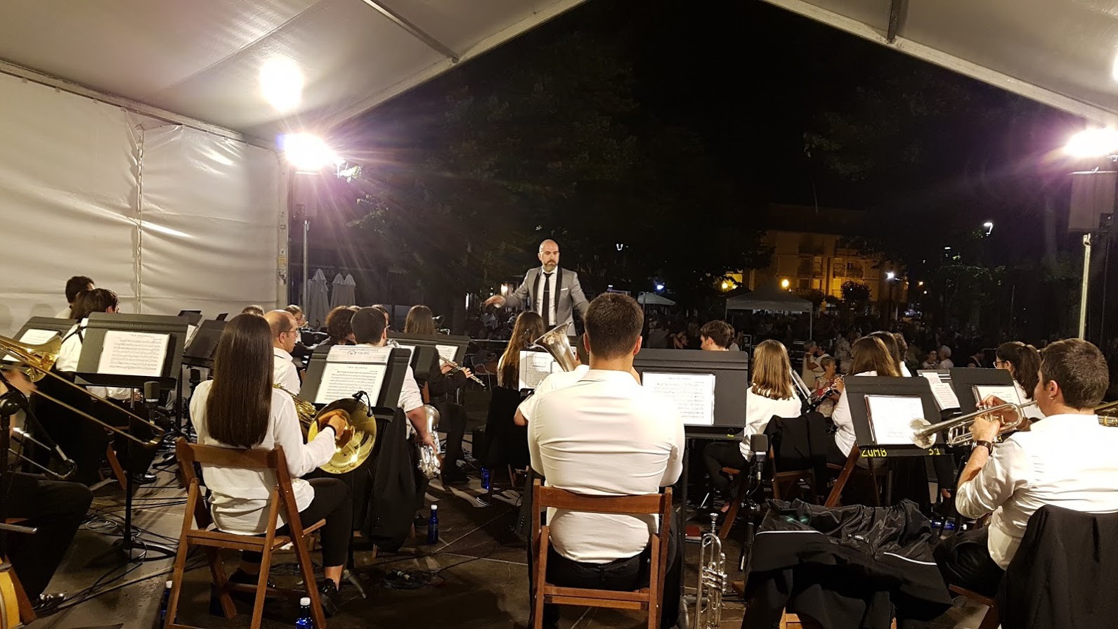 Musika Bandak bihar eman behar zuen kontzertua bertan behera geratu da