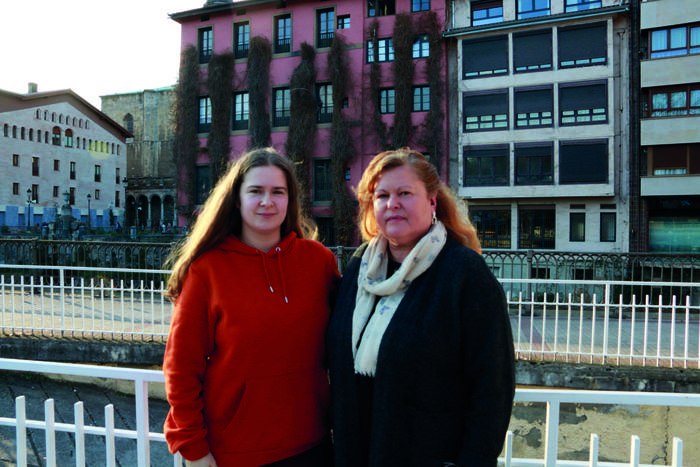 Carmen Garcia eta Oihane Arozena: "Diegori buruz ditudan oroitzapen denetan barrez ari da"