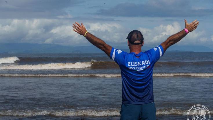 Gallo Costa Rican ere nagusi