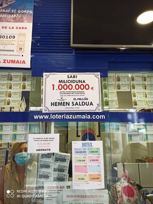 Milioi bateko saria eman du Zumaiako loteria saltokiak