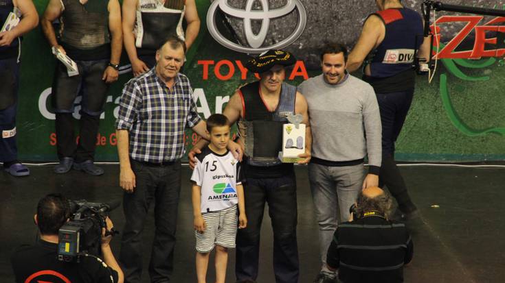 Izeta II.ak irabazi du Bi Harri Txapelketa