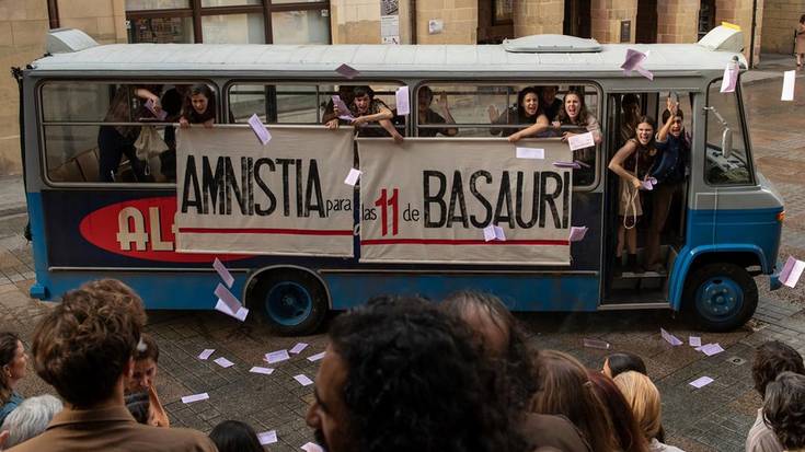 'Karpeta urdinak' dokumentala eta 'Las buenas compañias' filma botako dituzte asteburuan