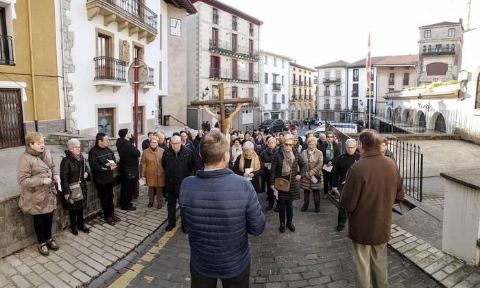 Gurutze bidea egin dute Arritokietara