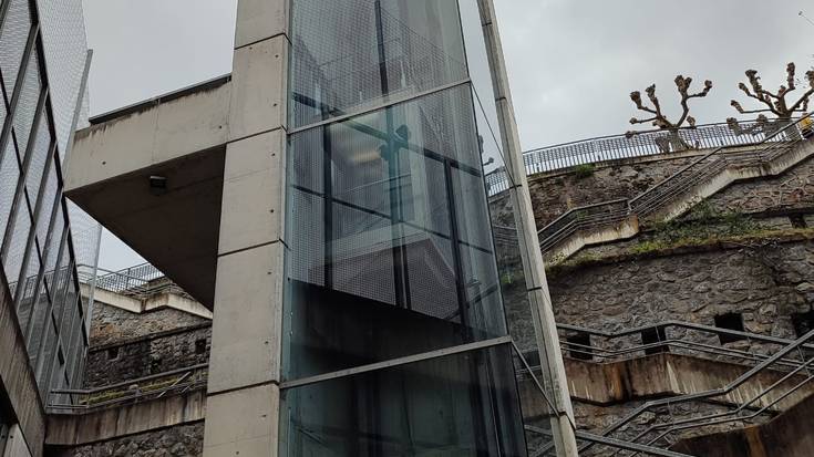 Udalak jakinarazi du datorren astean konponduko dutela Aita Madinabeitiako igogailua