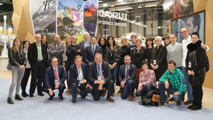 Fitur azokan izan da eskualdeko hainbat ordezkari