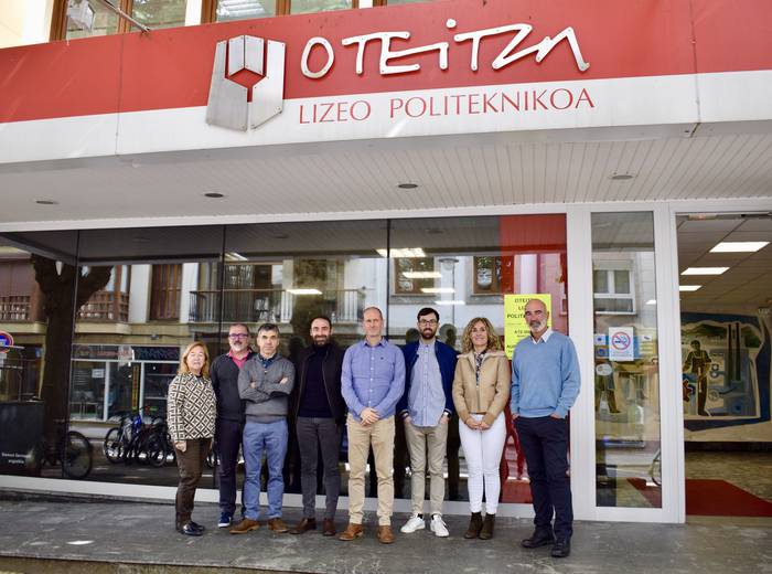 Oteitza Lizeo Politeknikoa eta enpresak harremanak sendotzen