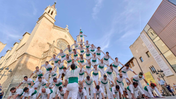 Els Falcons de Vilafrancak giza gazteluen kalejira egingo du asteartean