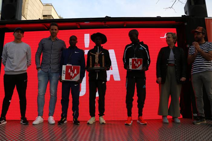 Maxwell Kortek eta Caroline Jebet izan dira txapeldun Azkoitia-Azpeitia maratoi erdian