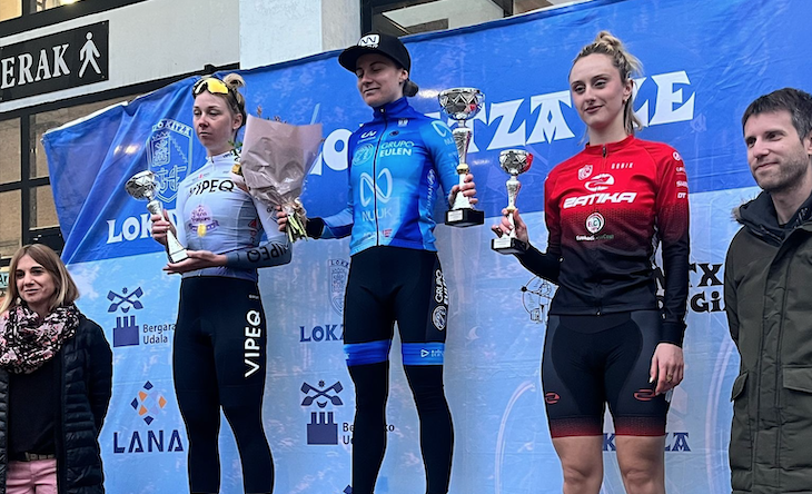 Podium zumaiarra Bergaran