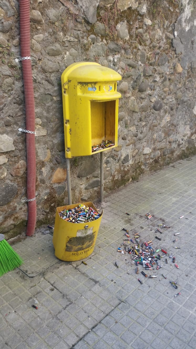 Kejie ta desditxie: "Birziklatu?"