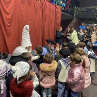 Jaiak: Olentzero eta Mari Domingiren etorrera, Aian