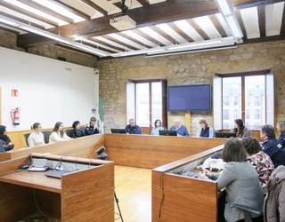 Indarkeria sexista kasuei erantzuteko protokoloa eguneratu du Zumaiako Udalak