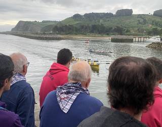 Trainerillen estropadak jokatuko dituzte bihar Urolaren itsasadarrean