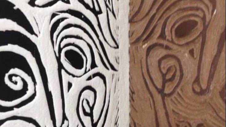 Oihana Ugarteren xilografiak eta grabatuak ikusgai Lukas ardotegian