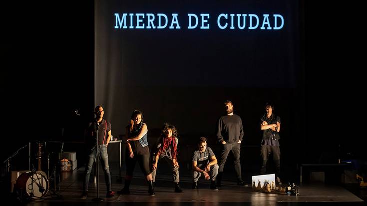 'Mierda de Ciudad' antzezlanerako bi sarrera bikoitz zozkatuko ditu Zarauzko Hitza Gukak