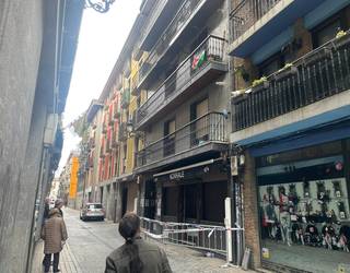 Erdikalea 27ko bizilagunek teknikoek baimena eman zain egon beharko dute etxeetara itzultzeko