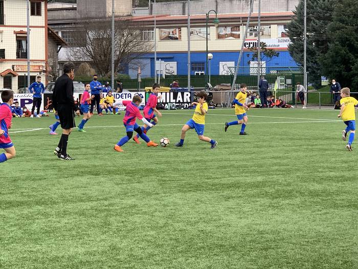 Azpeitia Cupen sailkatze faseko partidak jokatzen ari dira Garmendipen