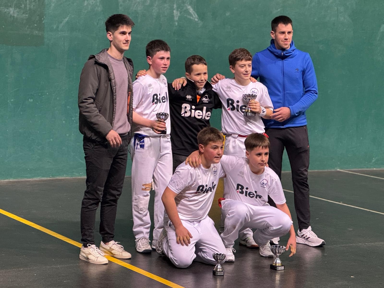 Kimuen eta jubenilen finalak irabazi eta infantilena galdu egin dute Ilunpekoek