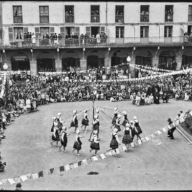 Erakusketa: 'Erromeria tokiak'