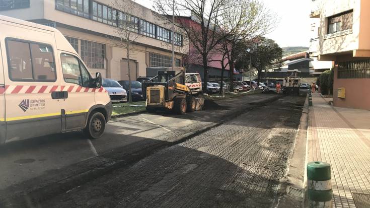 Asfaltatze eta konpoketa lanak egingo dituzte datozen asteetan herriko hainbat txokotan