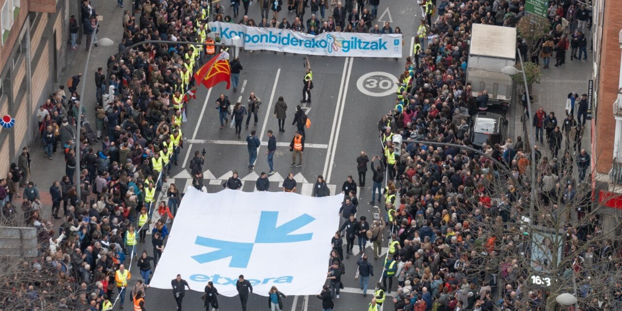 Zapatuan Sarek Bilbon egingo duen manifestaziora joateko autobusa antolatu dute