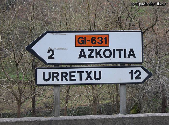 Hurbilduko dituen errepidea, bidean
