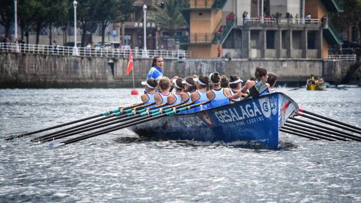 Ligako azken estropada dute gaur Zarautz Gesalaga Okelango neskek