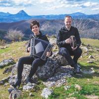 Erromeria: Elustondo anai-arrebak