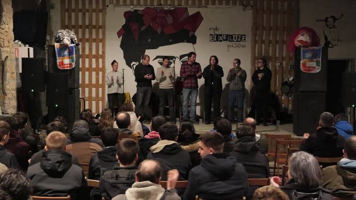 Bertsoaldi ederrak utzi dituzte Herriarteko Txapelketako eskualdeko finaletan