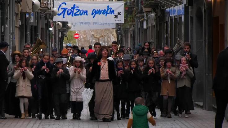 Elegante eguna ospatu dute Azpeitian