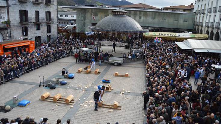 Udala eragileekin bilduko da festa egunetan zer egin erabakitzeko