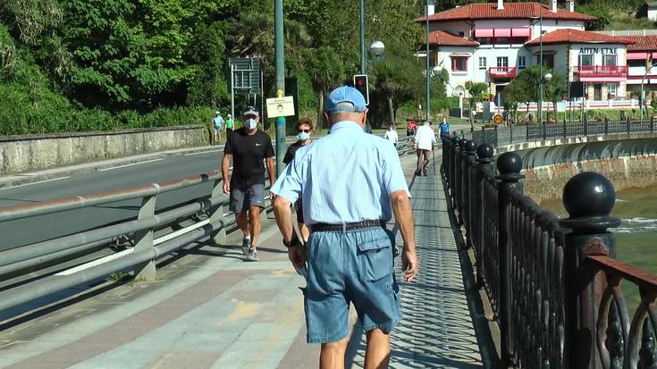 Zabalik da Zarautz eta Getaria arteko pasealekua