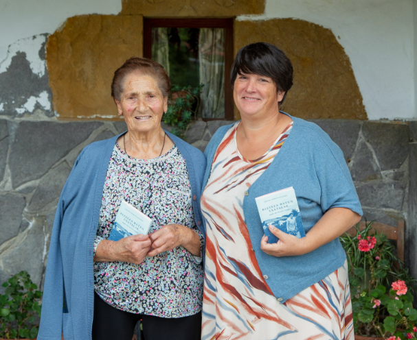 Onintza Enbeitak 'Bizitza baten txatalak' liburua aurkeztuko du asteartean Alonderon