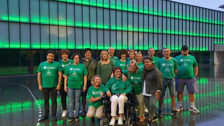 Kiroldegia berdez argiztatuko dute Alboko Esklerosi Amiotrofikoaren Nazioarteko Egunean