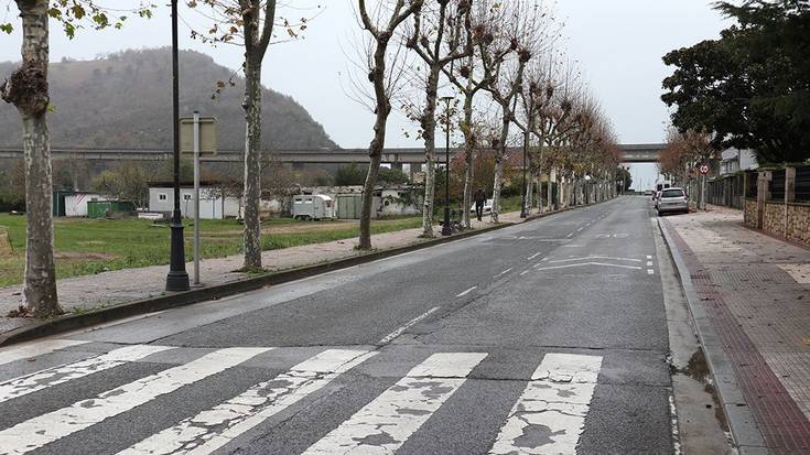 Bidegorriko lanak direla eta, aldaketak izango dira Hondartza bidean