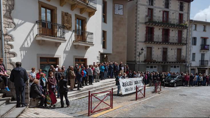 Pentsio duinak eskatzen jarraitzen dute pentsiodunek