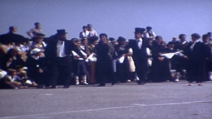 Bideoa: Ondartza dantza taldearen emanaldia, 1978ko Euskal Jai Egunean