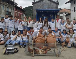 Oilasko biltzearen bueltan, festa Aizarnan