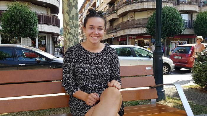 Ainhoa Larrañaga: “Atezaina izateko ez duzu baloiaren beldurrik izan behar”