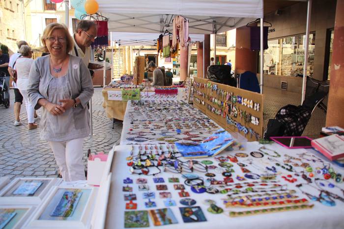 Astebukaera honetan ospatuko da malekoian abuztuko XII. artisautza azoka