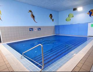 Hilaren 21etik aurrera, igerileku txikia erreserbatu egin beharko da asteburuetan eta jaiegunetan