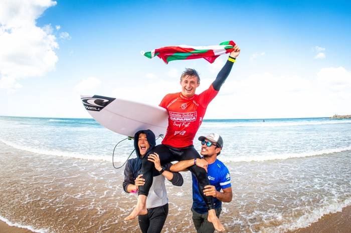 Ruben Vitoriak Caparicako surf txapelketa irabazi du